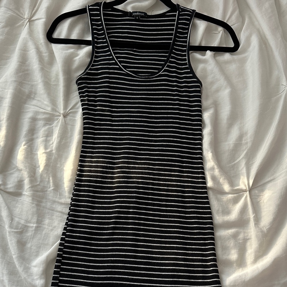 blank & white | stripe | dress | not too tight | not too short |
